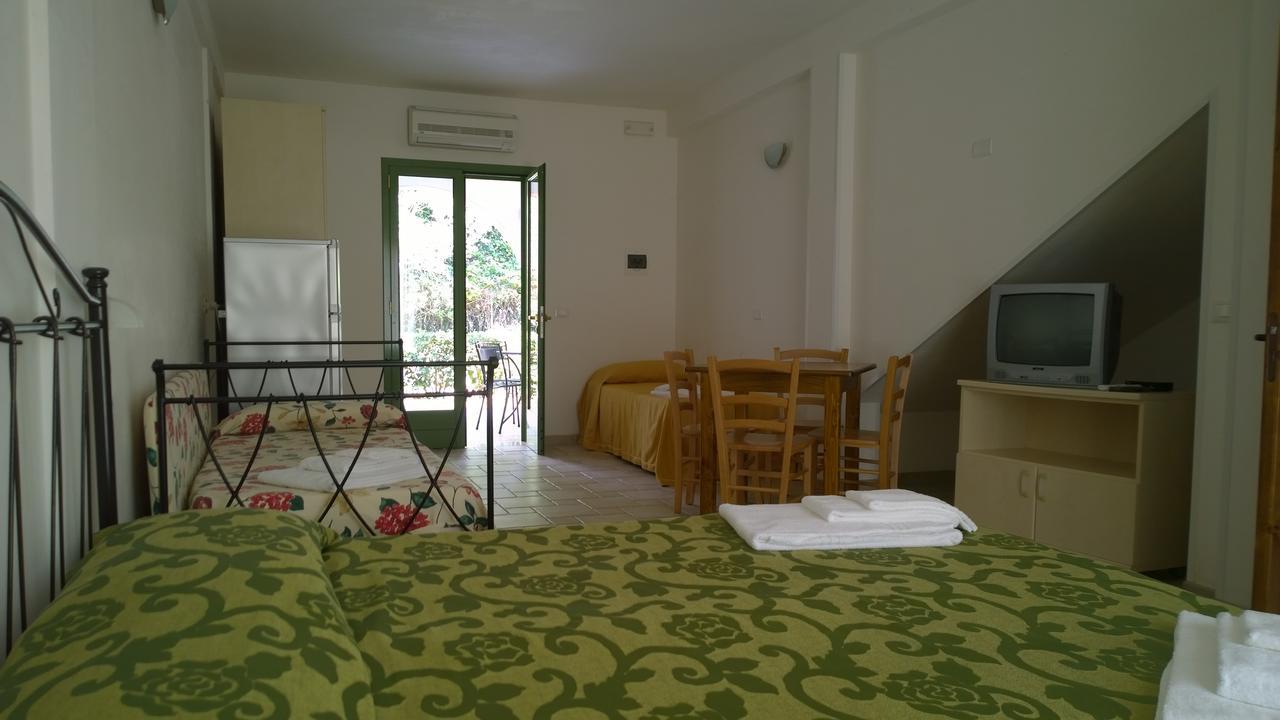 Family Village Otranto Alimini Extérieur photo